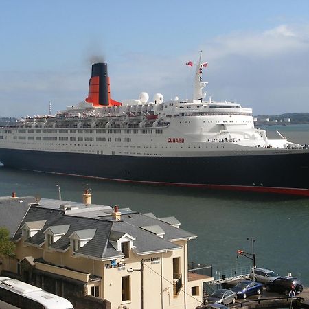 Watersedge Hotel Cobh Dış mekan fotoğraf