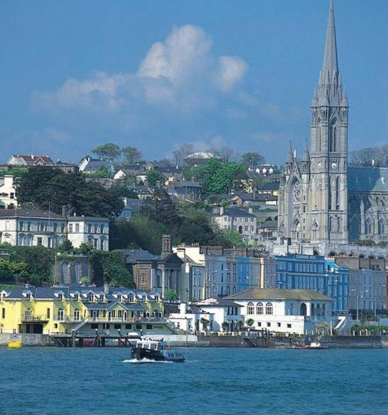 Watersedge Hotel Cobh Dış mekan fotoğraf
